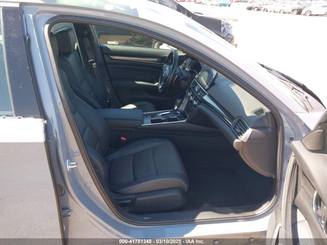 1HGCV1F35NA068495 Honda Accord Sport