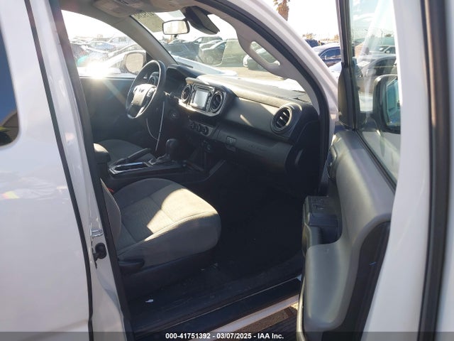 5TFRX5GNXJX106322 Toyota Tacoma Sr