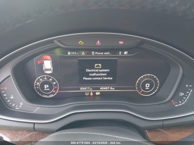 WA1BNAFY7J2010375 Audi Q5 2.0t Premium/2.0t Tech Premium