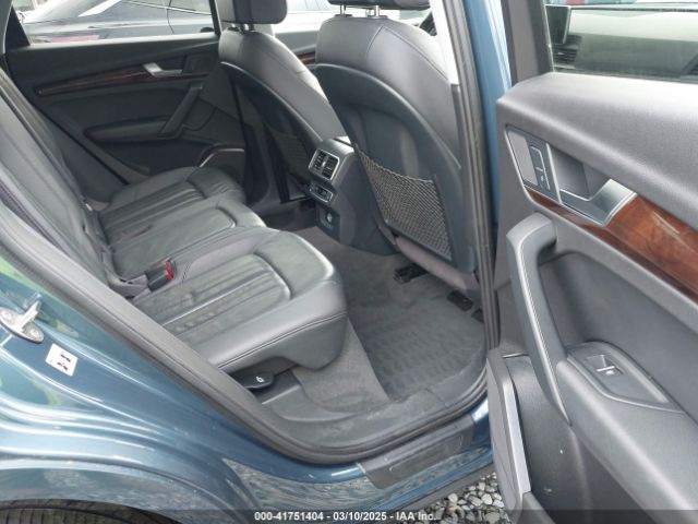 WA1BNAFY7J2010375 Audi Q5 2.0t Premium/2.0t Tech Premium