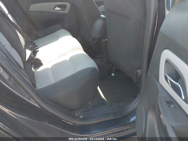1G1PA5SH0F7226995 Chevrolet Cruze Ls Auto