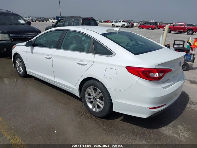 5NPE24AFXGH278119 Hyundai SONATA SE