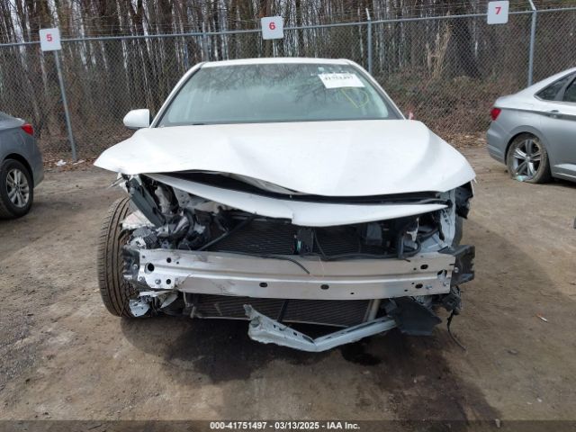 4T1C11BK6NU055059 Toyota Camry Le Awd