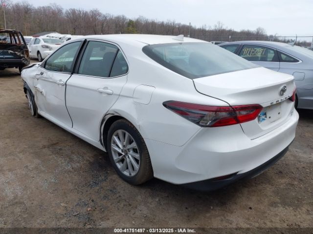 4T1C11BK6NU055059 Toyota Camry Le Awd