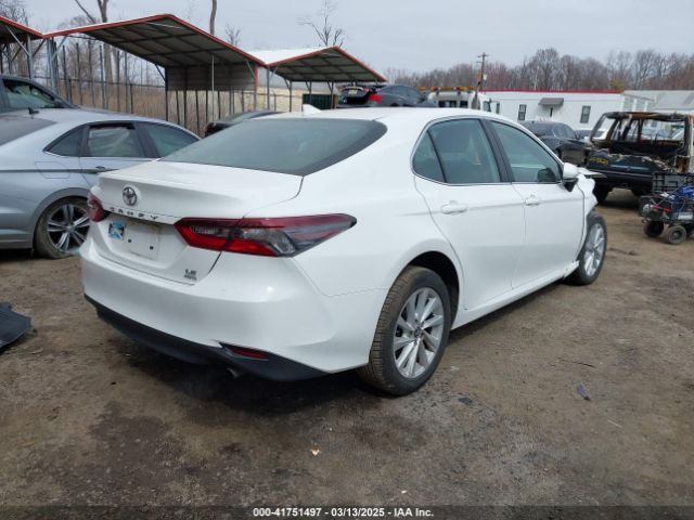 4T1C11BK6NU055059 Toyota Camry Le Awd