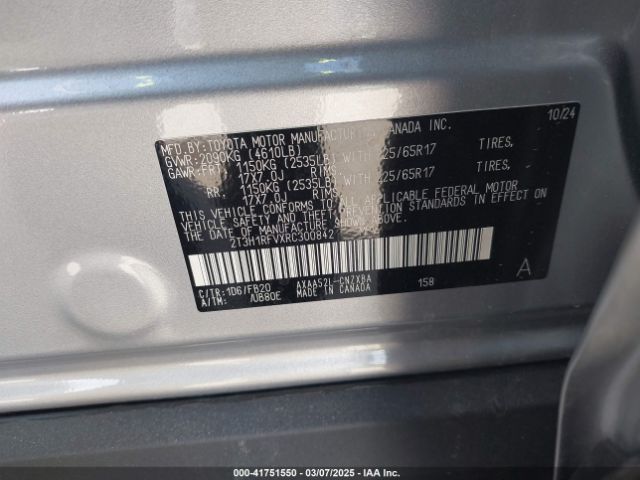 2T3H1RFVXRC300842 Toyota RAV4 LE
