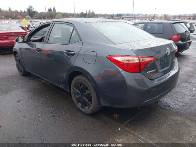2018 TOYOTA COROLLA 2T1BURHE6JC985753 Photo 2