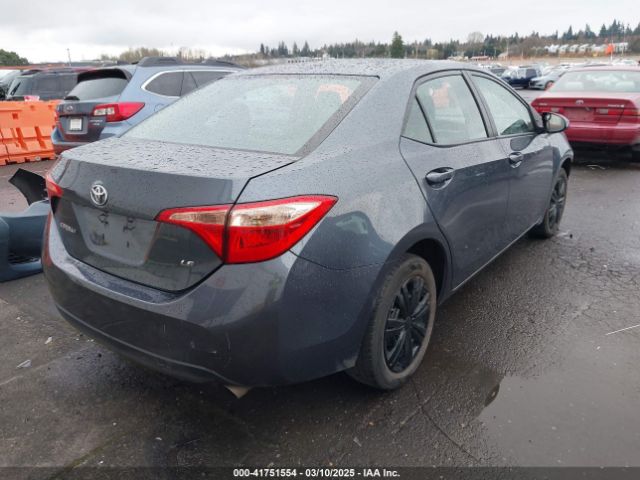 2018 TOYOTA COROLLA 2T1BURHE6JC985753 Photo 3