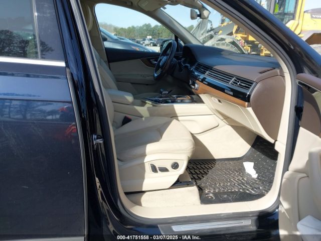 WA1VAAF75HD011877 Audi Q7 3.0t Premium
