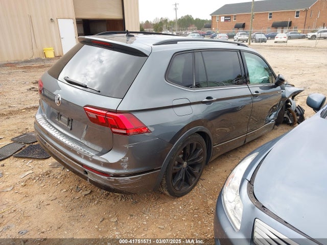 3VV3B7AX7LM163193 Volkswagen Tiguan 2.0t Se/2.0t Se R-line Black/2.0t Sel
