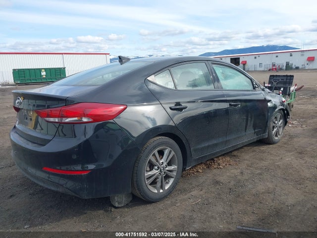 5NPD84LF4JH377890 Hyundai ELANTRA SEL