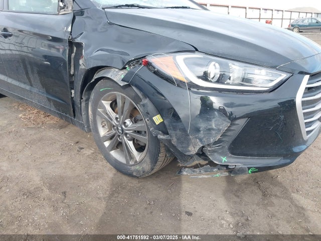 5NPD84LF4JH377890 Hyundai ELANTRA SEL