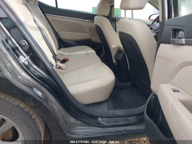 5NPD84LF4JH377890 Hyundai ELANTRA SEL