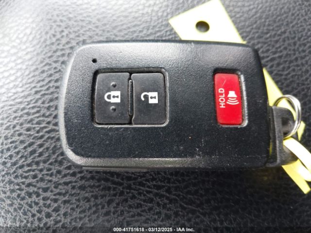 2T3RFREV4JW798868 Toyota Rav4 Adventure