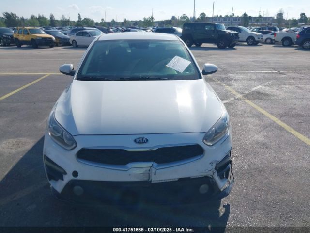 3KPF24AD2ME347503 KIA Forte Lxs