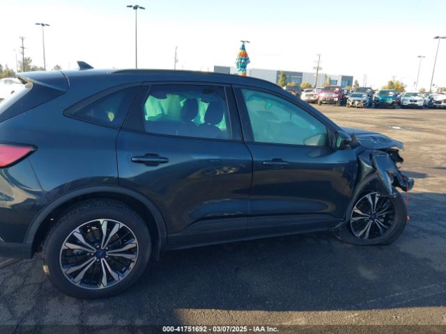 1FMCU0BZ9NUA28596 Ford Escape Se Hybrid