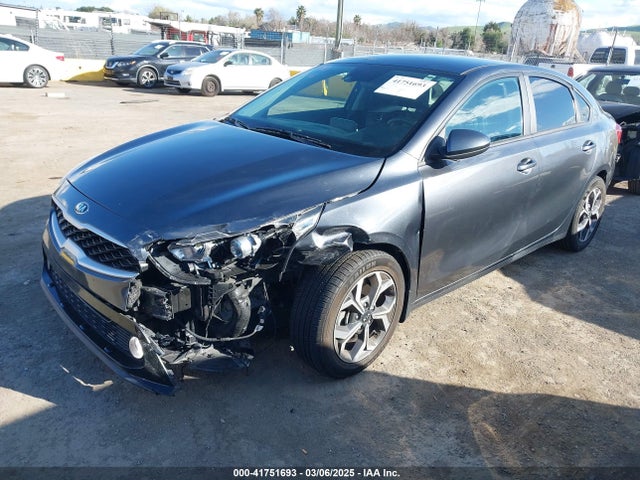 3KPF24AD6ME315184 KIA Forte Lxs