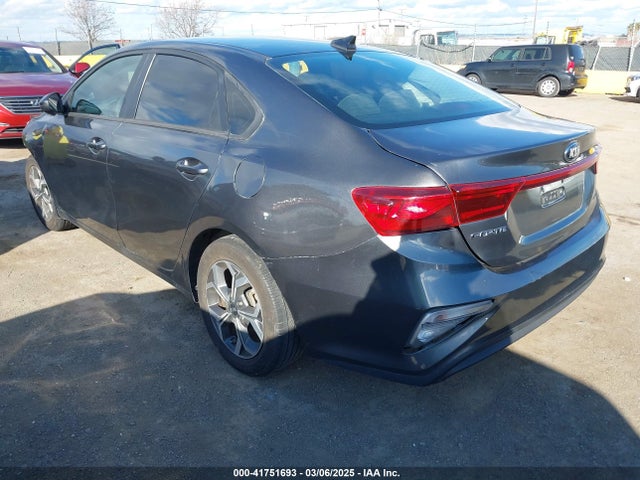 3KPF24AD6ME315184 KIA Forte Lxs