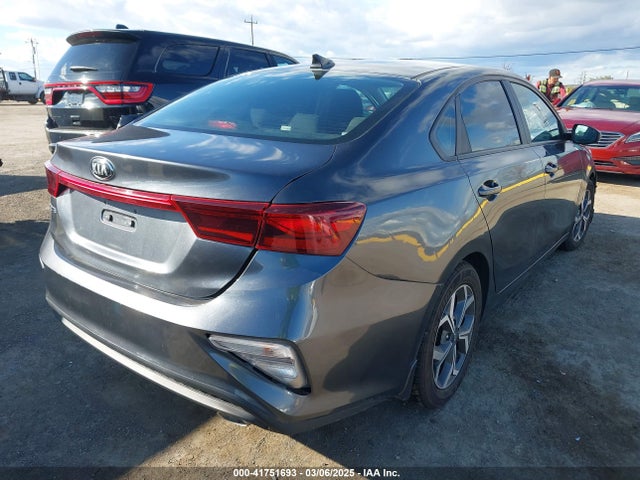 3KPF24AD6ME315184 KIA Forte Lxs