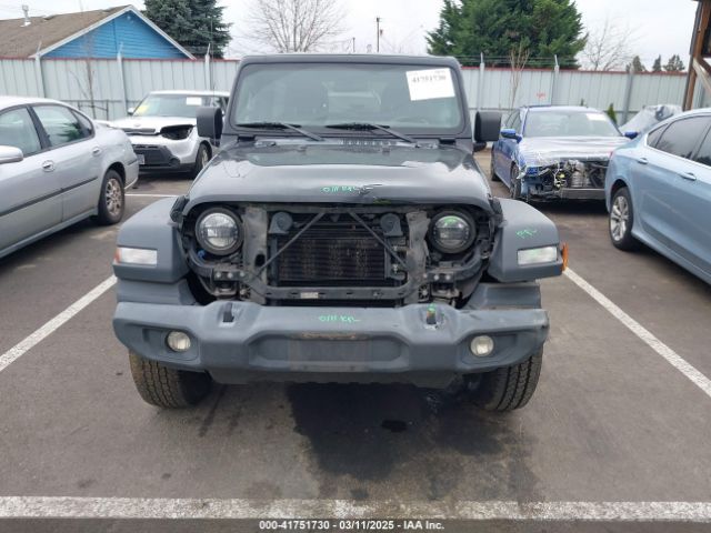 1C4HJXDN8JW197366 Jeep Wrangler Unlimited Sport S 4x4