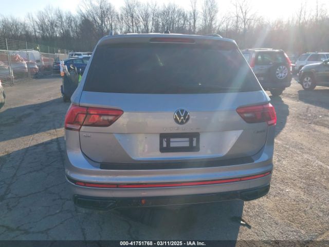 3VV8B7AXXNM156120 Volkswagen Tiguan 2.0t Se R-line Black