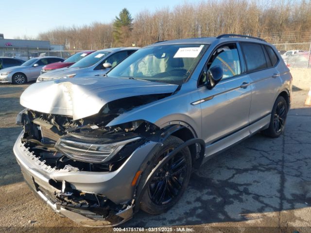 3VV8B7AXXNM156120 Volkswagen Tiguan 2.0t Se R-line Black