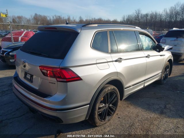 3VV8B7AXXNM156120 Volkswagen Tiguan 2.0t Se R-line Black