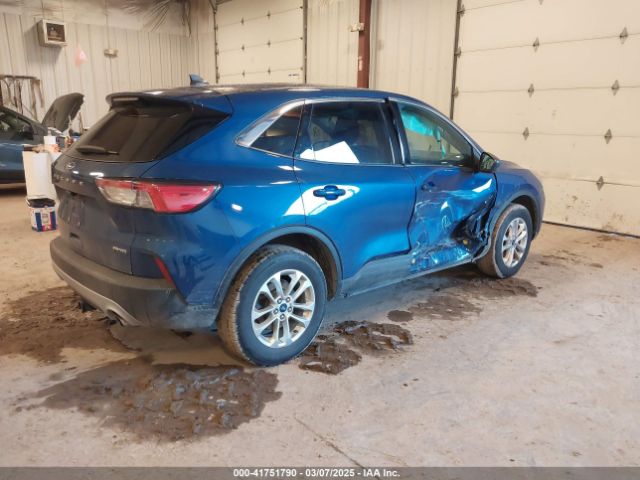 1FMCU9G64NUB24560 Ford ESCAPE SE
