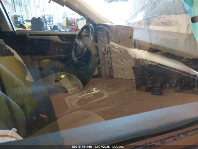 1FMCU9G64NUB24560 Ford ESCAPE SE
