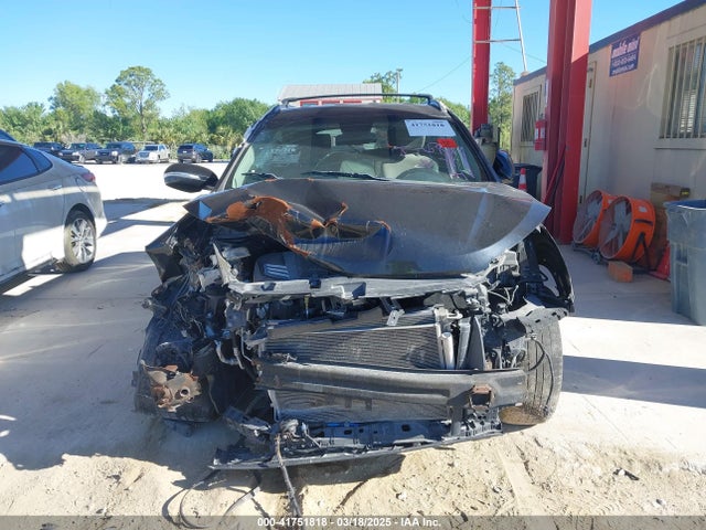 KM8SN4HF8HU239080 Hyundai Santa Fe Se