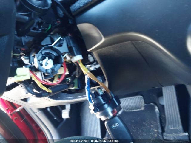 KNDPMCAC2J7447693 KIA Sportage Lx