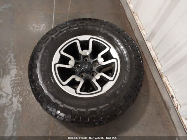 1C6RR7YT1JS174743 RAM 1500 Rebel  4x4 5'7 Box