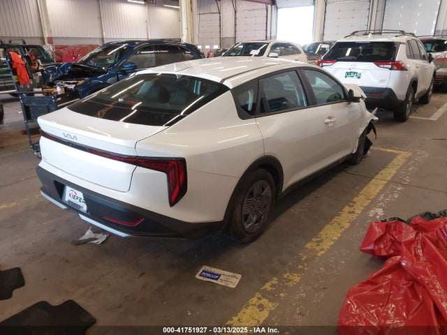 KIA K4 Lx 2025 3KPFT4DEXSE004842 Image 4