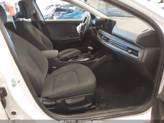 KIA K4 Lx 2025 3KPFT4DEXSE004842 Image 5