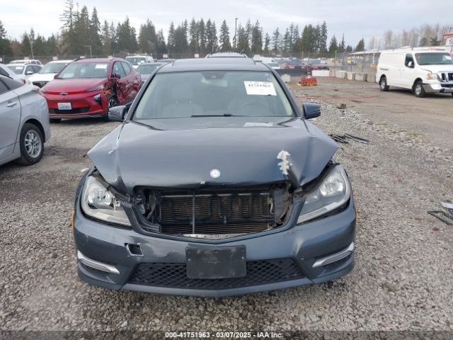 WDDGF8AB4EA936982 Mercedes-Benz C 300 Luxury 4matic/sport 4matic