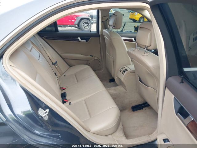 WDDGF8AB4EA936982 Mercedes-Benz C 300 Luxury 4matic/sport 4matic