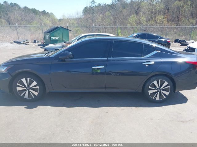 1N4BL4FV2KC113644 Nissan Altima 2.5 Platinum