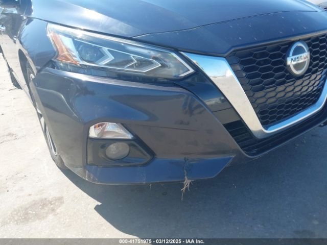 1N4BL4FV2KC113644 Nissan Altima 2.5 Platinum