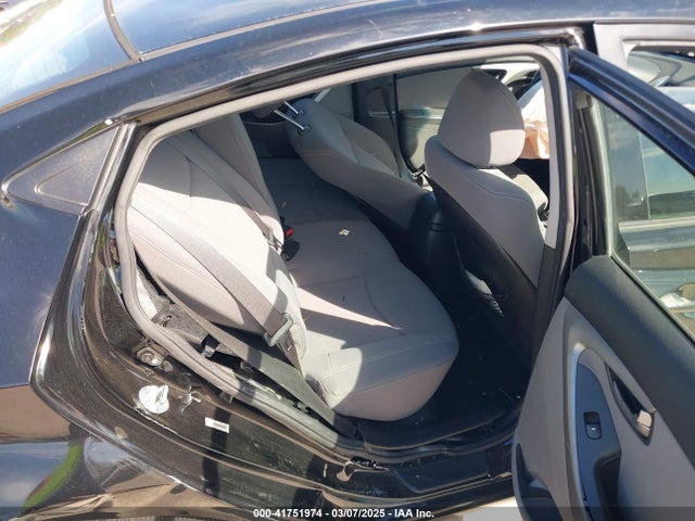 KMHDH4AE3EU142351 Hyundai ELANTRA SE
