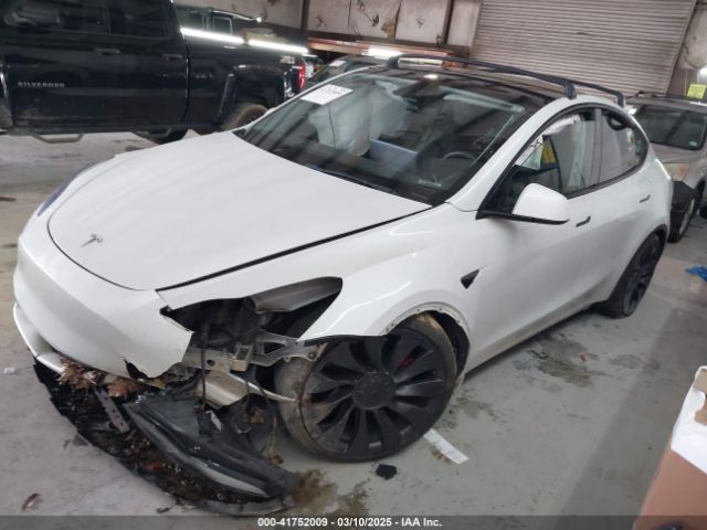 2021 TESLA MODEL Y 5YJYGDEF6MF252183 Photo 1
