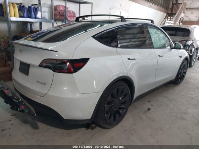 2021 TESLA MODEL Y 5YJYGDEF6MF252183 Photo 3
