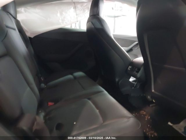 2021 TESLA MODEL Y 5YJYGDEF6MF252183 Photo 7