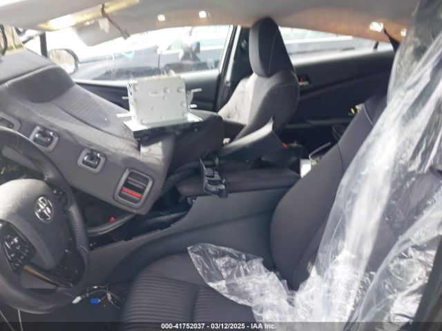 JTDKARFP2L3136261 Toyota Prius Prime Le