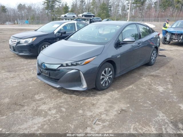 JTDKARFP2L3136261 Toyota Prius Prime Le