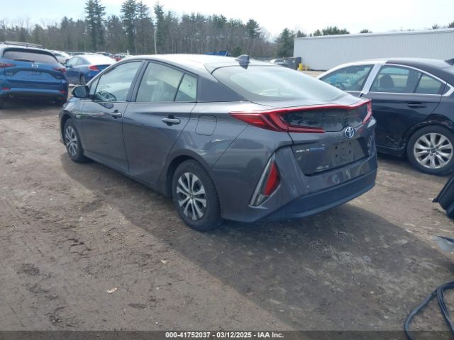 JTDKARFP2L3136261 Toyota Prius Prime Le