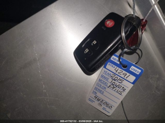 JTDKN3DU8F0462050 Toyota Prius Two