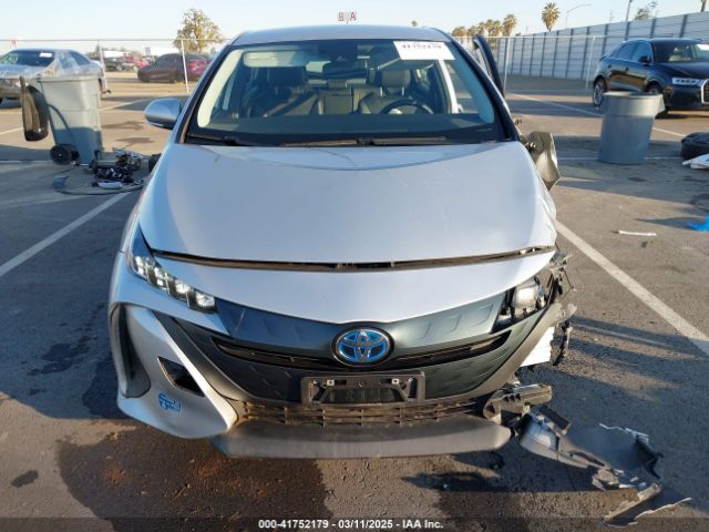 JTDKAMFP1M3196066 Toyota Prius Prime Xle