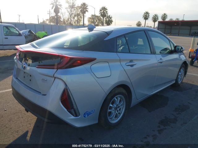 JTDKAMFP1M3196066 Toyota Prius Prime Xle