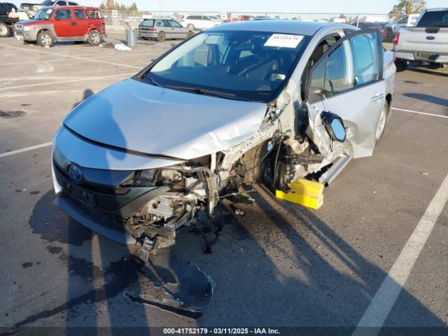 JTDKAMFP1M3196066 Toyota Prius Prime Xle