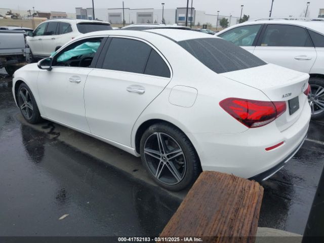 W1K3G4EB6MJ320200 Mercedes-Benz A 220